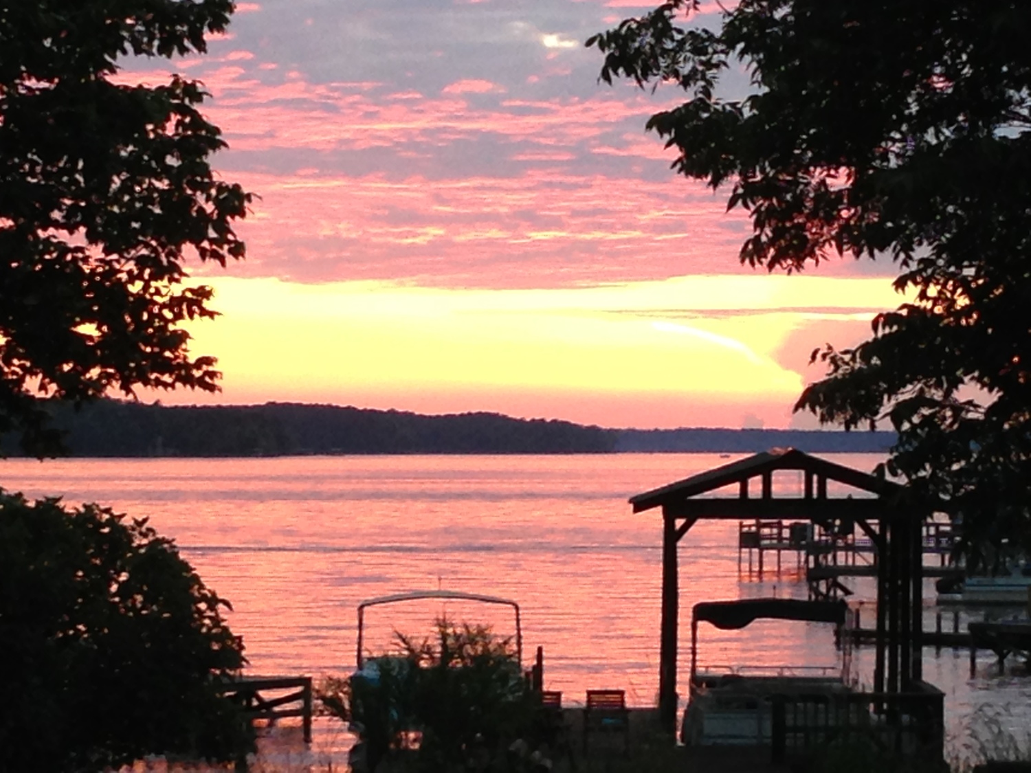 A quiet island view on the lake